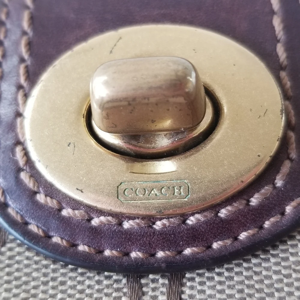 Coach Vintage Kisslock Wallet - Picture 3 of 13
